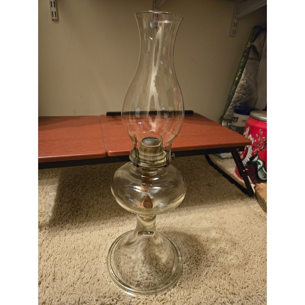 Vintage Queen Anne No 2‎ Clear Glass Pedestal Oil Lamp Kerosene Lantern Chimney